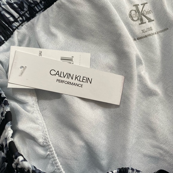 Nwt Calvin Klein || Scribble black/white Shorts with inner underwear Sz XL - Picture 5 of 10